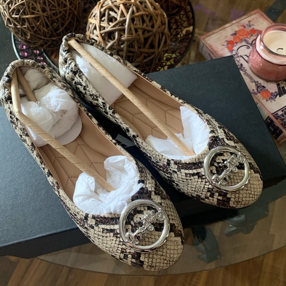 Coach Bailey Ballet Flats - Picture 6 of 13